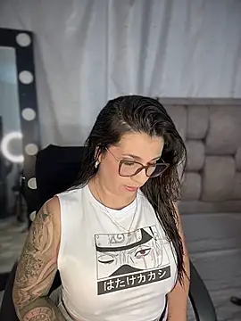 kaily monroe online show from November 26, 2025, 12:00 am