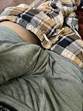 yassssst online show from April 13, 2026, 4:56 pm