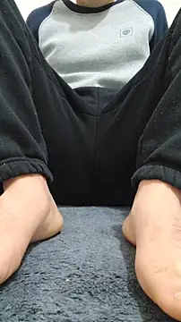 Snapshot of Lukemo chatting on February 2, 2026, 12:15 pm Lukemo online show from February 2, 2026, 12:15 pm