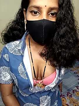 Desi Hot Queen online show from January 12, 2026, 6:29 am