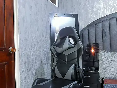 Snapshot of Kleerth_Miller chatting on March 18, 2026, 4:32 pm Kleerth Miller online show from March 18, 2026, 4:32 pm