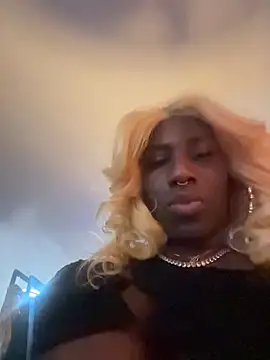 Snapshot of Motherbigbus chatting on January 12, 2026, 2:17 am Motherbigbus online show from January 12, 2026, 2:17 am