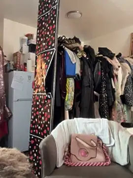 Snapshot of Motherbigbus chatting on March 20, 2026, 7:08 pm Motherbigbus online show from March 20, 2026, 7:08 pm