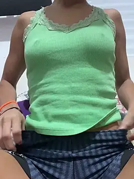 Snapshot of brunalameo chatting on March 31, 2026, 3:56 pm brunalameo online show from March 31, 2026, 3:56 pm