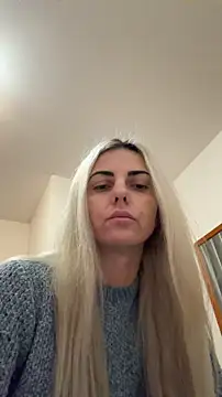 Snapshot of feliciafelon chatting on February 2, 2026, 8:18 pm feliciafelon online show from February 2, 2026, 8:18 pm