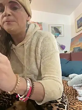 tsashelayamylynzy online show from December 4, 2025, 3:49 am