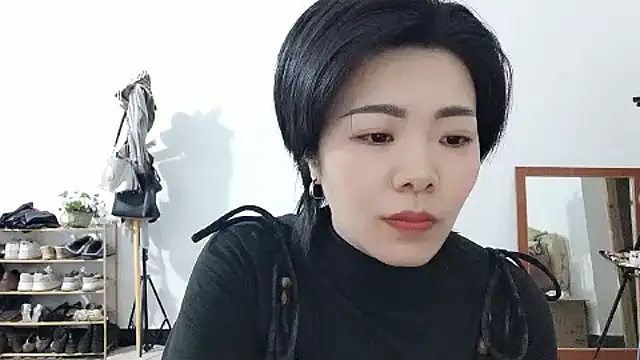 adele8731 online show from December 17, 2025, 2:34 pm