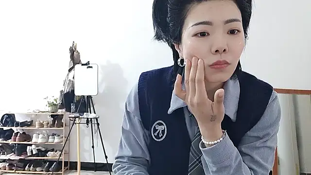 adele8731 online show from January 8, 2026, 2:25 am