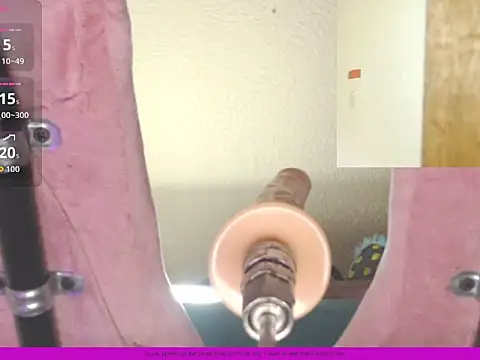 Snapshot of Lunabunnyx chatting on November 17, 2025, 10:59 pm Lunabunnyx online show from November 17, 2025, 10:59 pm