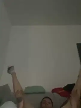 Krijo86 online show from April 18, 2026, 5:11 am