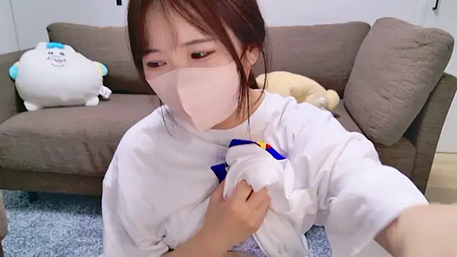 Snapshot of Nemu_chan_ chatting on May 11, 2026, 2:45 pm Nemu chan online show from May 11, 2026, 2:45 pm