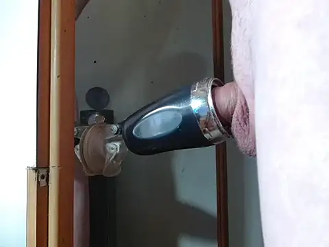 Snapshot of mydick505 chatting on December 2, 2025, 6:58 pm mydick505 online show from December 2, 2025, 6:58 pm