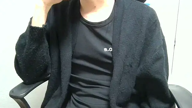 Snapshot of minhyuck001 chatting on November 20, 2025, 12:05 pm minhyuck001 online show from November 20, 2025, 12:05 pm