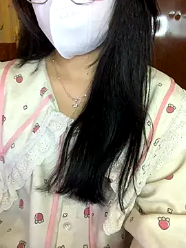 Snapshot of Hanni_22 chatting on November 27, 2025, 4:09 pm Hanni 22 online show from November 27, 2025, 4:09 pm