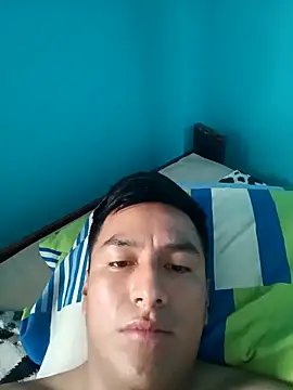 Snapshot of Enchulex919101 chatting on November 16, 2025, 1:28 pm Enchulex919101 online show from November 16, 2025, 1:28 pm