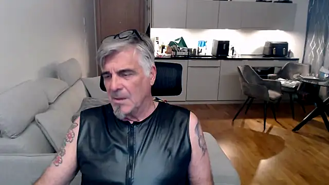 Buidapest online show from March 20, 2026, 5:23 am