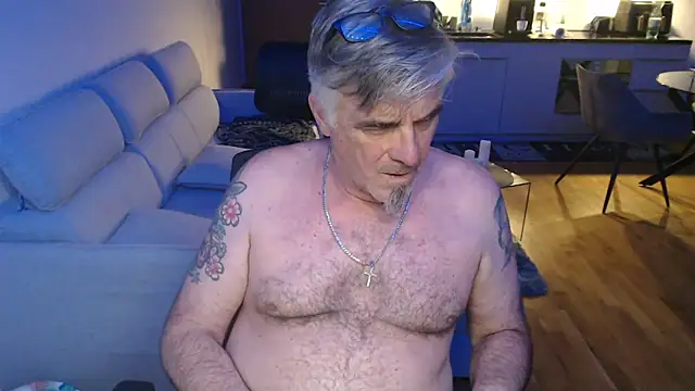 Buidapest online show from April 16, 2026, 5:58 pm