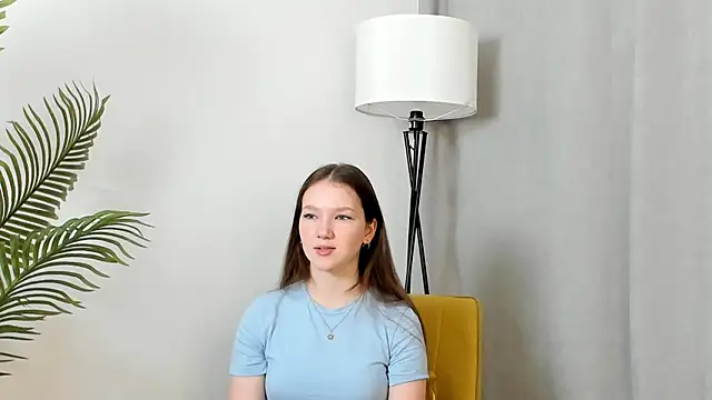 Snapshot of MelvinaEbner chatting on November 18, 2025, 7:13 am MelvinaEbner online show from November 18, 2025, 7:13 am