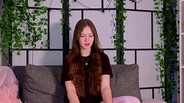 Snapshot of MelvinaEbner chatting on February 22, 2026, 7:08 am MelvinaEbner online show from February 22, 2026, 7:08 am