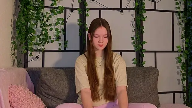 Snapshot of MelvinaEbner chatting on February 25, 2026, 8:46 am MelvinaEbner online show from February 25, 2026, 8:46 am