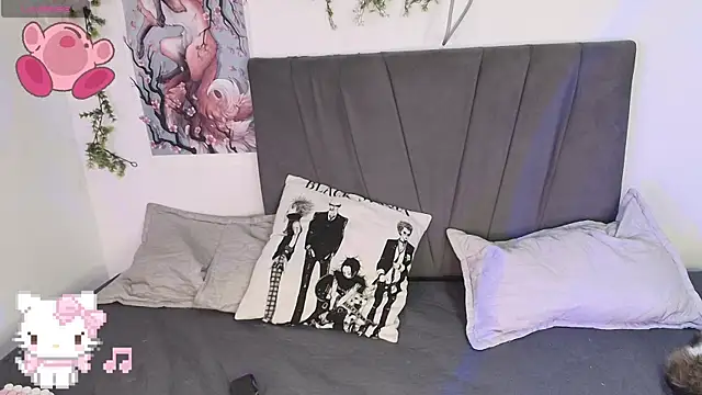 kittyhtxx online show from June 4, 2026, 3:34 am