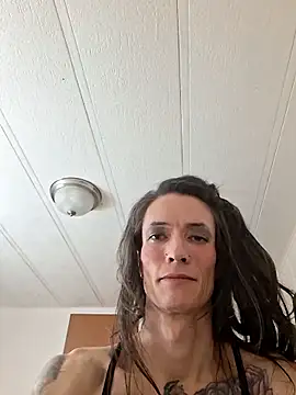 MaitressePomme3 online show from December 15, 2025, 11:25 am