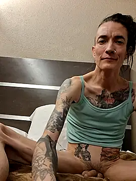 MaitressePomme3 online show from March 16, 2026, 7:45 am