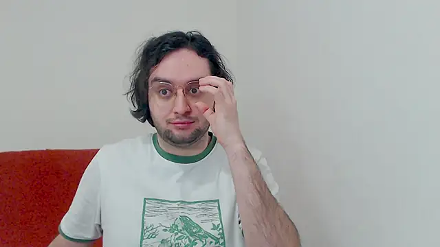 Snapshot of eren_jaeger2000 chatting on November 27, 2025, 12:02 am eren jaeger2000 online show from November 27, 2025, 12:02 am