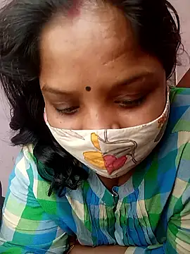 CUTE-LOVE-SWEETS online show from February 23, 2026, 4:32 am