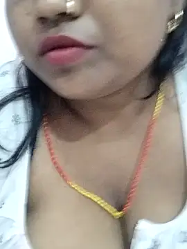 CUTE-LOVE-SWEETS online show from May 14, 2026, 4:03 pm