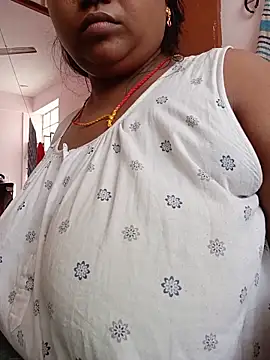 Snapshot of CUTE-LOVE-SWEETS chatting on June 11, 2026, 4:10 am CUTE-LOVE-SWEETS online show from June 11, 2026, 4:10 am