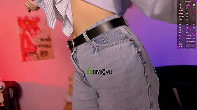  kellykitten  online show from December 4, 2025, 1:42 pm