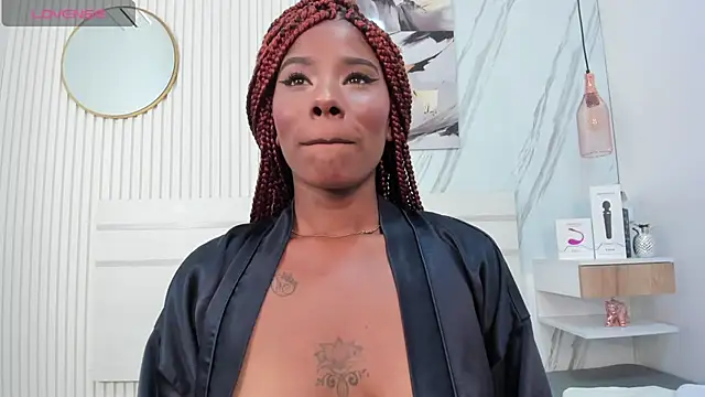 Afro Luna online show from December 2, 2025, 11:26 am