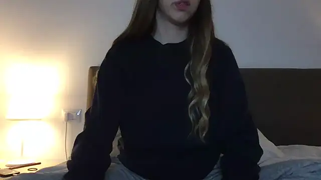 Martimartinaxx online show from March 9, 2026, 9:19 pm