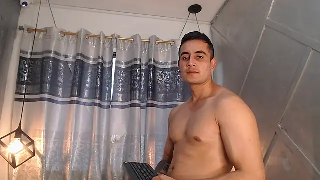 Snapshot of erick_garcia1 chatting on November 20, 2025, 6:40 pm erick garcia1 online show from November 20, 2025, 6:40 pm