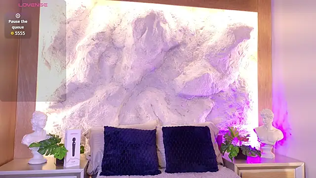 Snapshot of bella_mush chatting on February 9, 2026, 4:11 pm bella mush online show from February 9, 2026, 4:11 pm