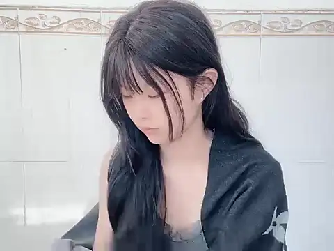 Snapshot of bunny-- chatting on November 26, 2025, 4:02 am bunny-- online show from November 26, 2025, 4:02 am