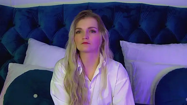 Snapshot of AnnyRaii chatting on February 9, 2026, 6:06 am AnnyRaii online show from February 9, 2026, 6:06 am