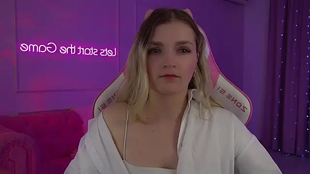 Snapshot of AnnyRaii chatting on March 2, 2026, 6:25 am AnnyRaii online show from March 2, 2026, 6:25 am