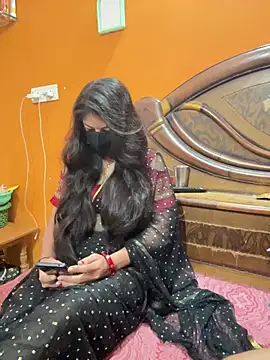 cutestpearl online show from June 1, 2026, 7:48 pm