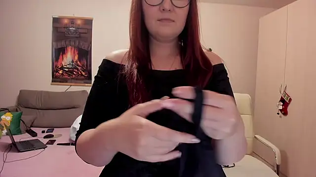 Snapshot of Foxy-lady chatting on January 27, 2025, 2:42 am Foxy-lady online show from January 27, 2025, 2:42 am