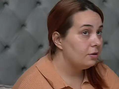 EmilyJenner online show from November 25, 2025, 5:57 pm