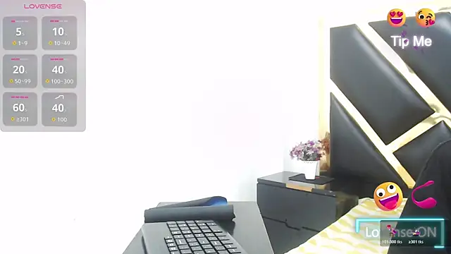 NoahJhonson69 online show from January 17, 2026, 7:06 pm