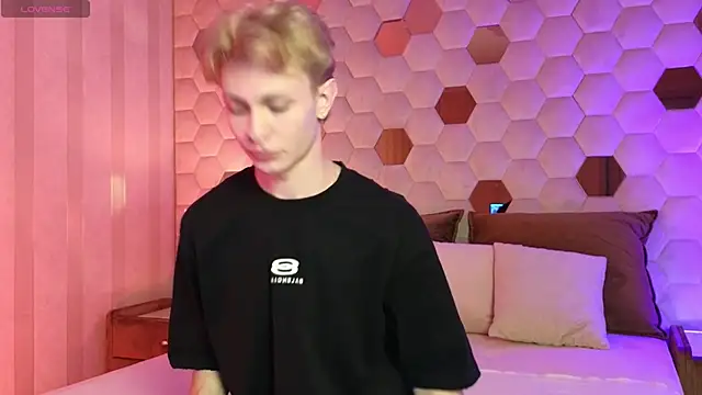 Even Vrot online show from November 28, 2025, 8:00 pm