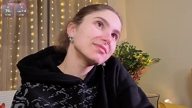 RozanneJordan online show from January 10, 2026, 3:14 pm