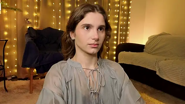 RozanneJordan online show from April 6, 2026, 5:14 pm