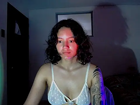 tanukyy online show from December 16, 2025, 5:51 pm