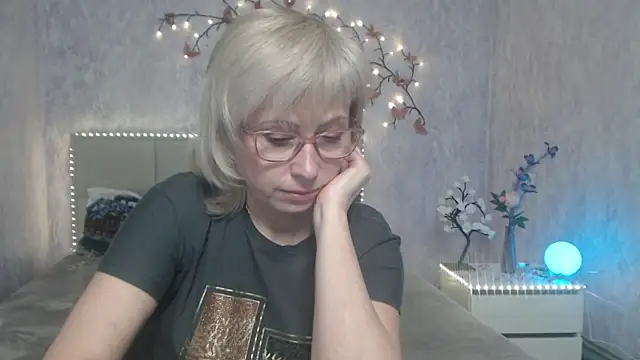 LaurenWishy online show from March 13, 2026, 12:12 pm