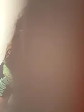 rosebrides online show from December 2, 2025, 3:18 pm