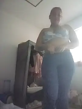 Snapshot of mamacalientica chatting on November 20, 2025, 4:12 am mamacalientica online show from November 20, 2025, 4:12 am